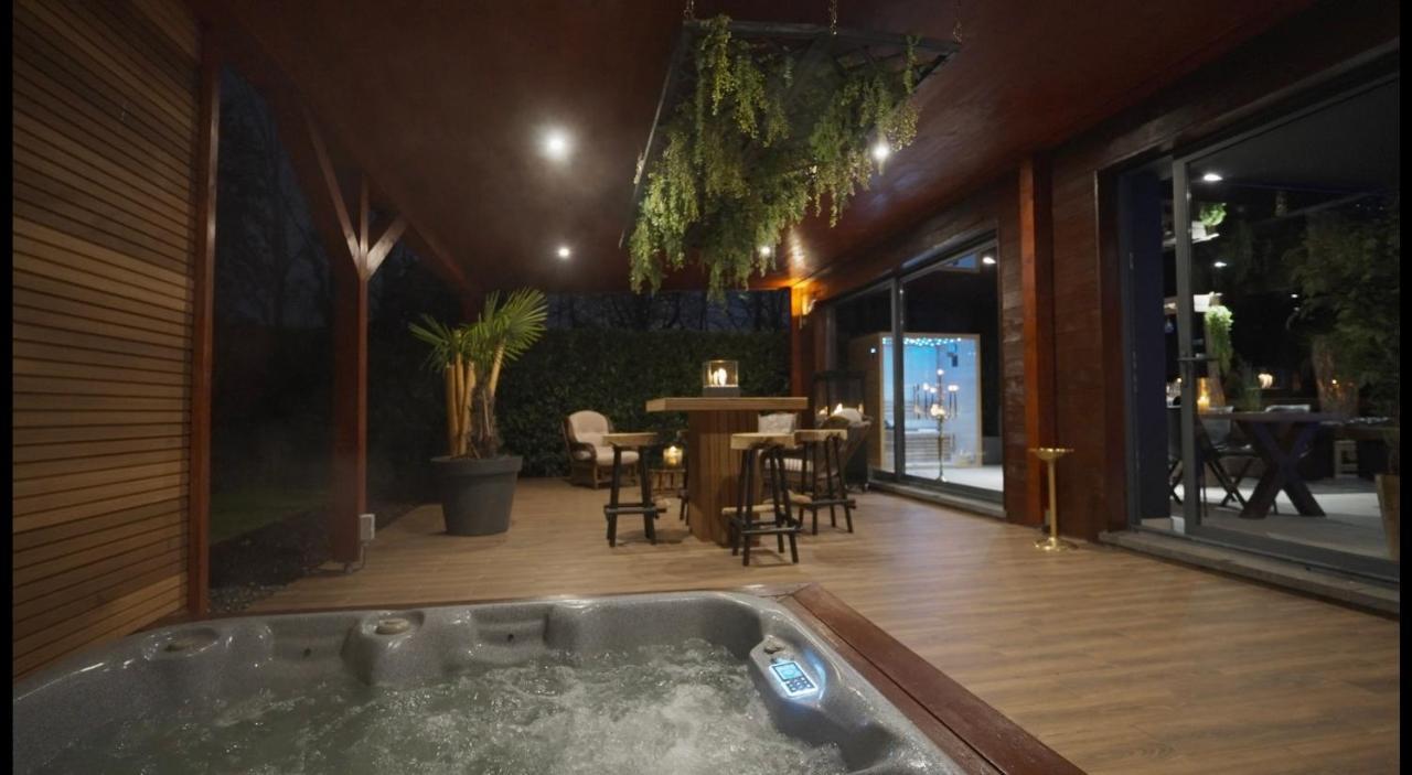 Les Suites M Wanze Exterior foto